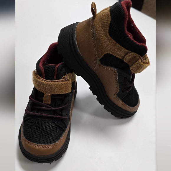 Carters boots - Picture 8 of 11